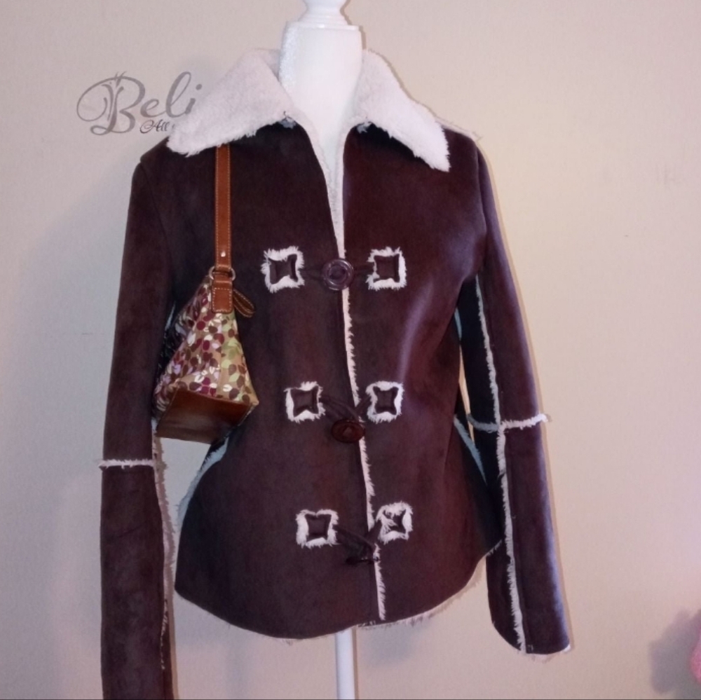 Unique Vintage Dark Brown Teddy Jacket with White Trim